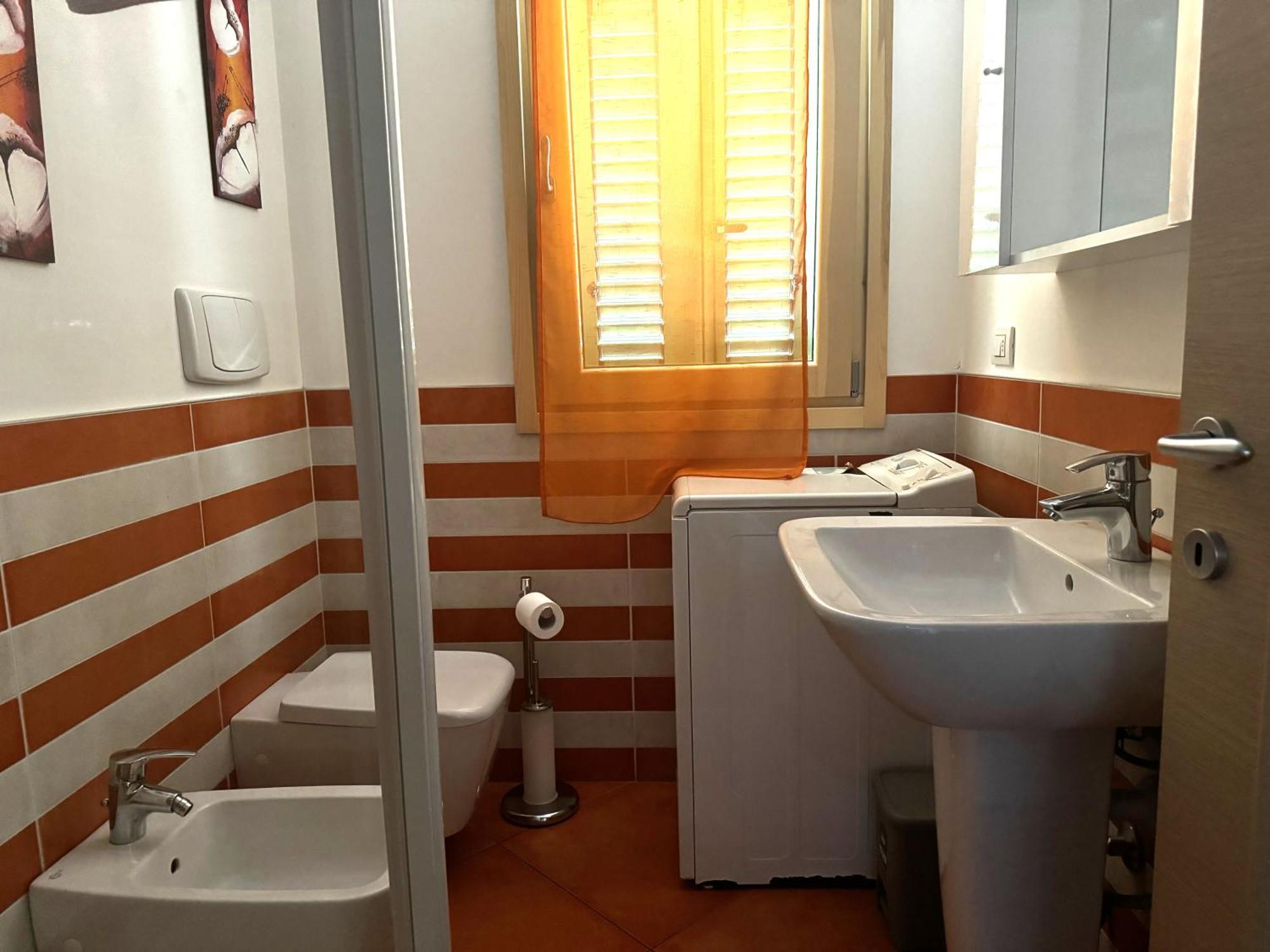 Casa Vacanze "Il Porticciolo" Манерба дел Гарда Екстериор снимка