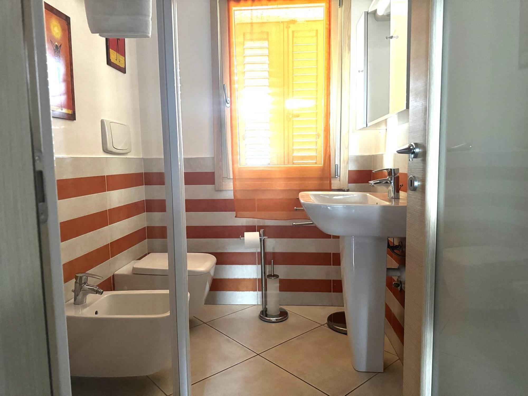 Casa Vacanze "Il Porticciolo" Манерба дел Гарда Екстериор снимка